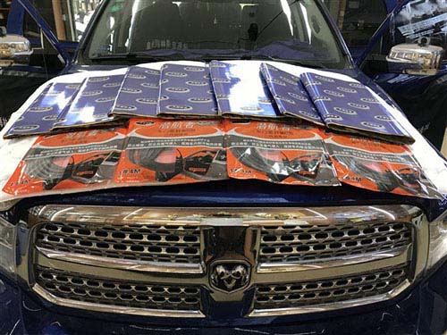 Ȫ�ݵ��湫��Ƥ����܇(ch��)�������b